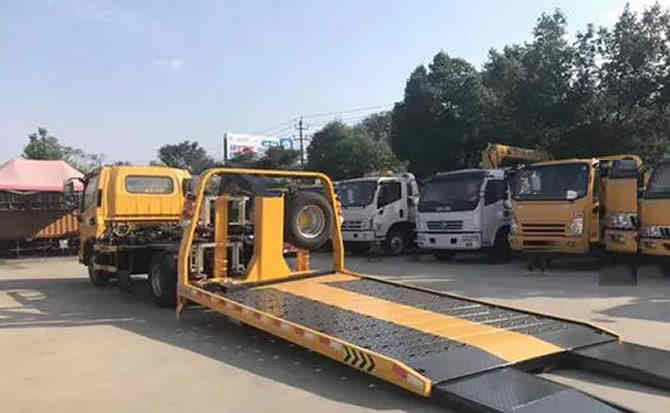 雅江汽车中途维修案例